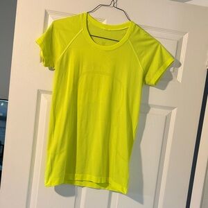 [Lululemon] Swiftly Tech Short Sleeve 2.0 Hip Length